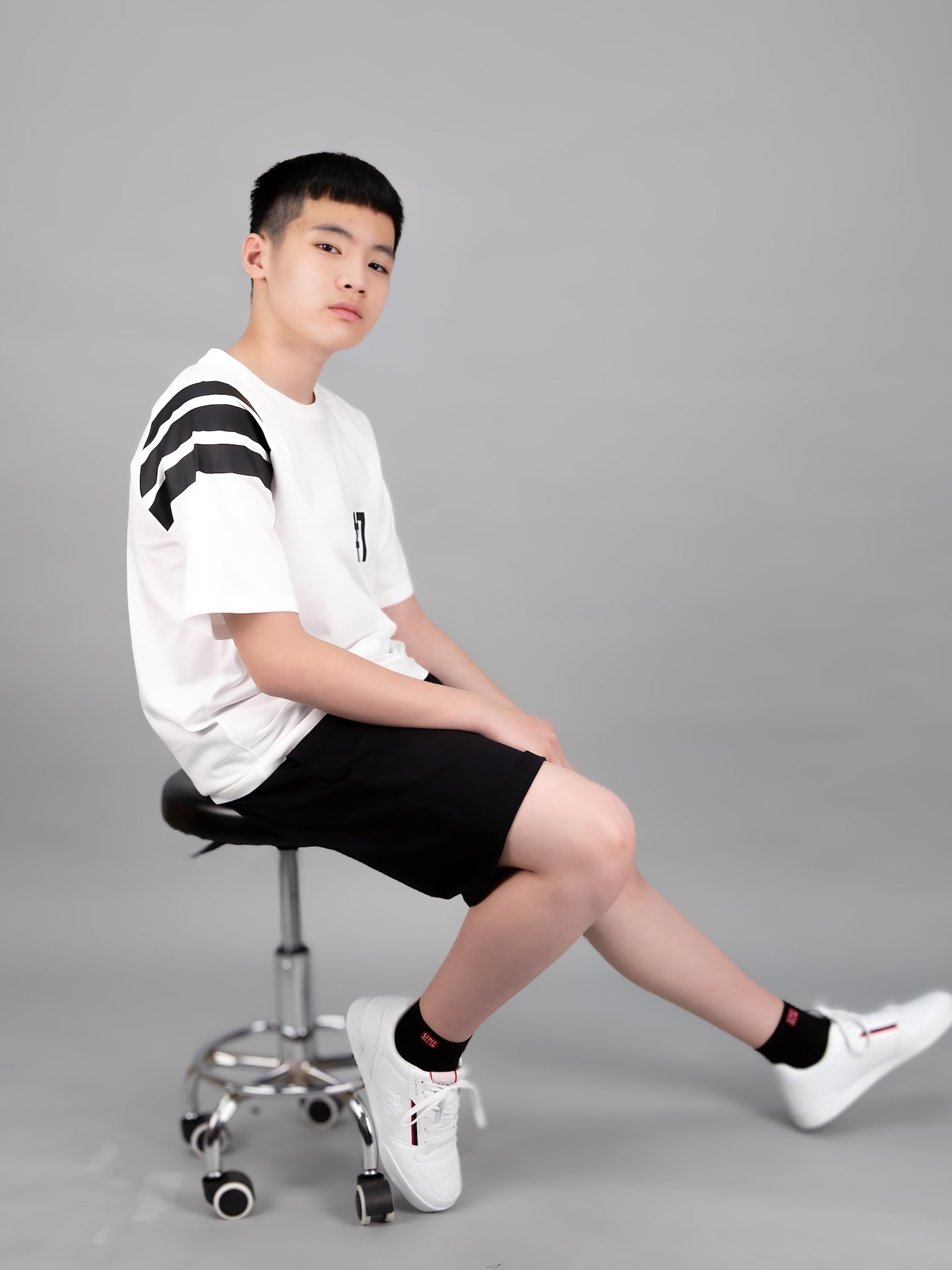 Áo phông trắng tay phối đen #7_thumbnail_2