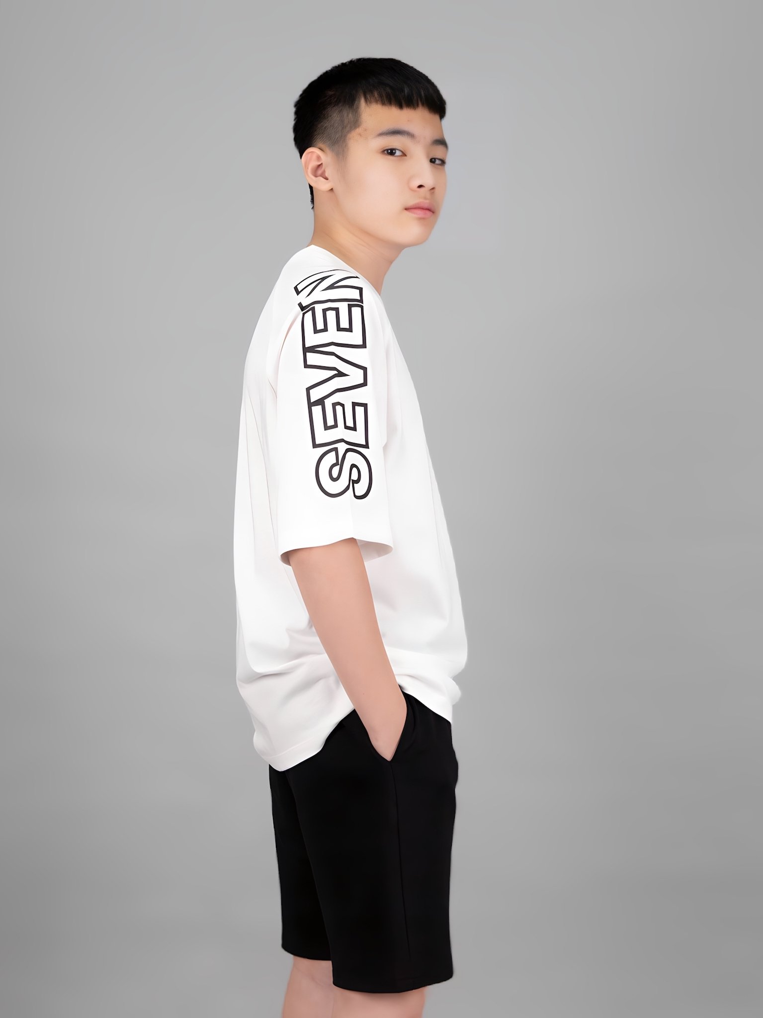 Áo phông dáng rộng trắng Paris_thumbnail_2