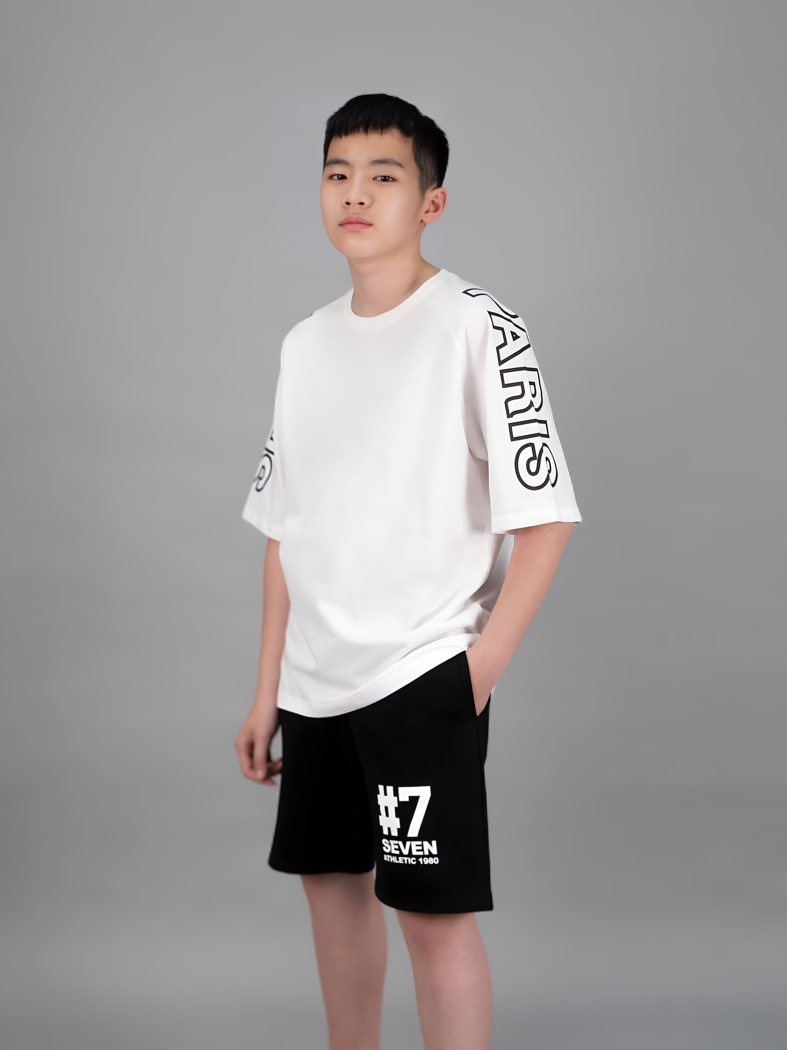 Áo phông dáng rộng trắng Paris_thumbnail_0