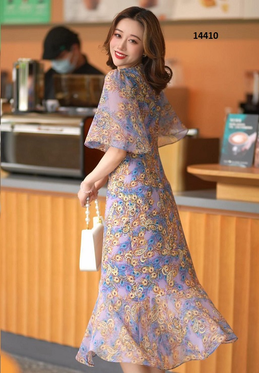 14410-Đầm voan xòe tay cánh tiên họa tiết đuôi công _thumbnail_0