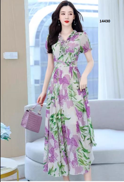 14430-Đầm maxi tay ngắn họa tiết hoa tím xanh cổ viền bèo _thumbnail_5