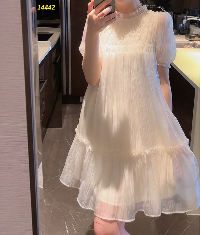 14442-Đầm oversize trắng, kiểu dáng tiểu thư sang trọng_thumbnail_0