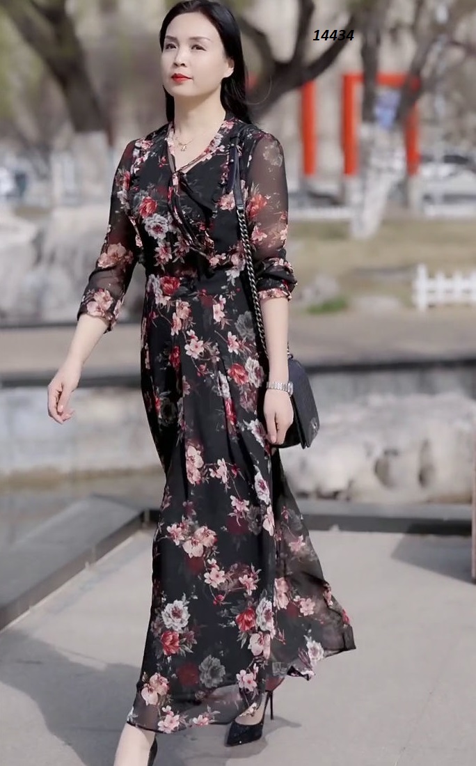 14434-Đầm voan maxi họa tiết hoa hồng nhã nhặn_thumbnail_0