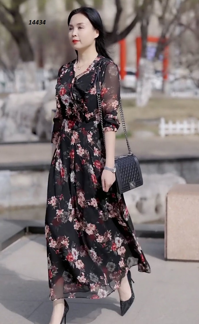14434-Đầm voan maxi họa tiết hoa hồng nhã nhặn_thumbnail_2