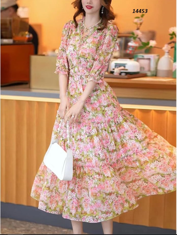 14453-Đầm voan xòe dáng dài họa tiết hoa hồng điểm xanh_thumbnail_1