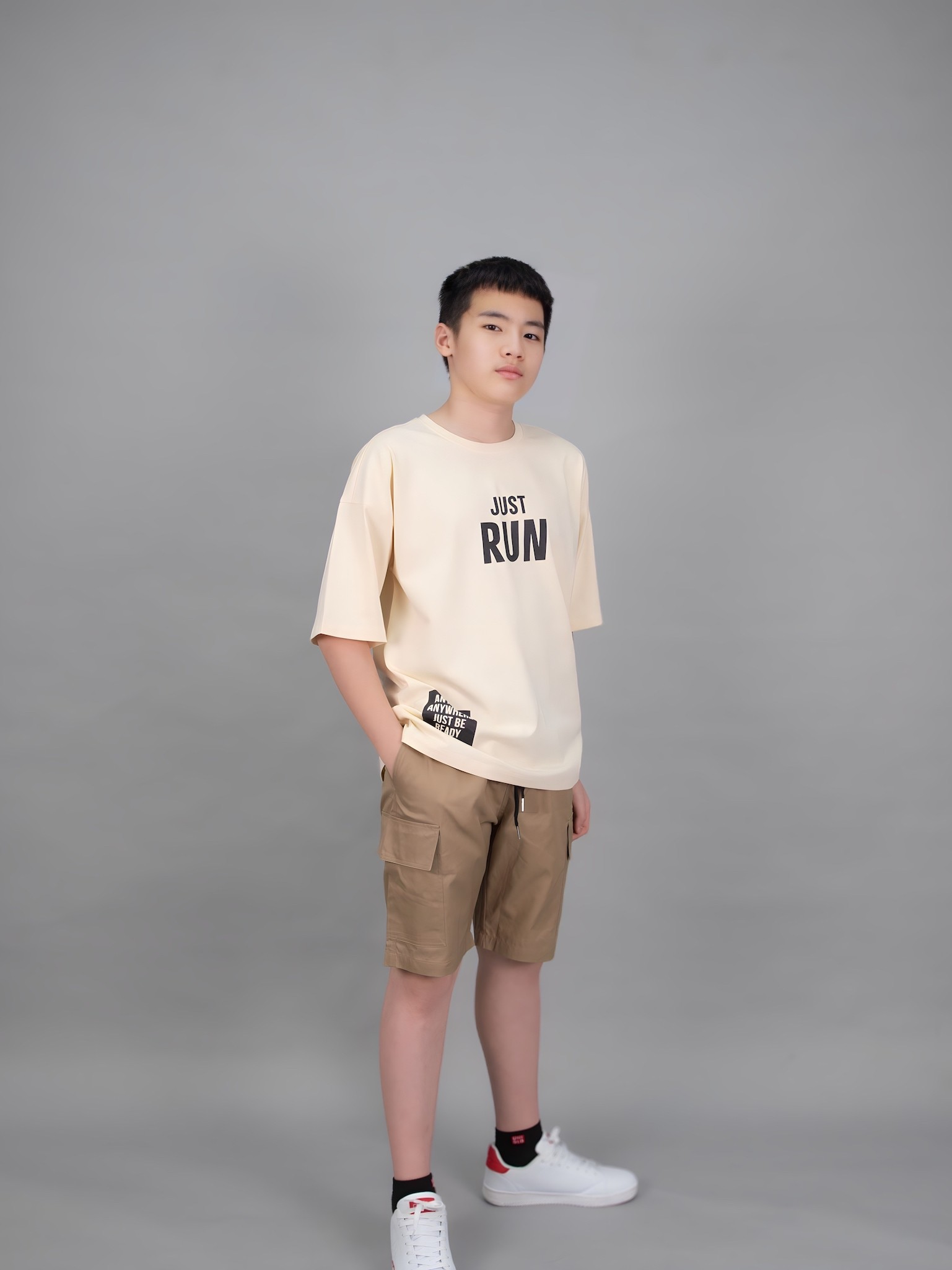 Áo phông dáng rộng màu kem_thumbnail_0