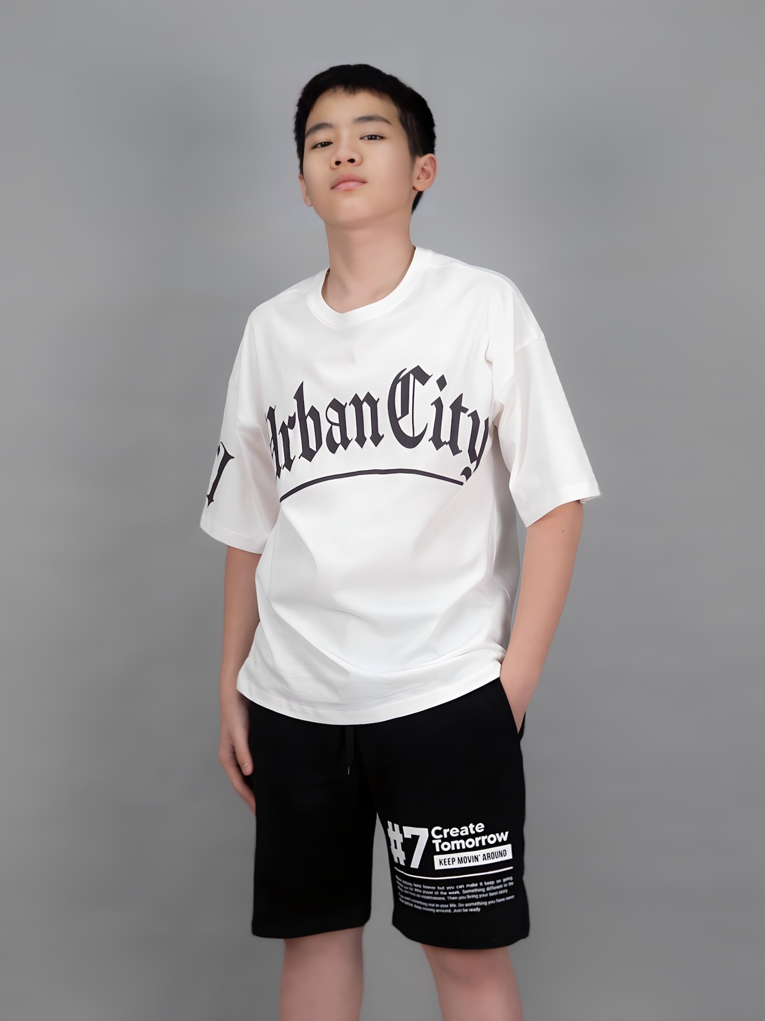 Áo phông dáng rộng trắng in chữ_thumbnail_0