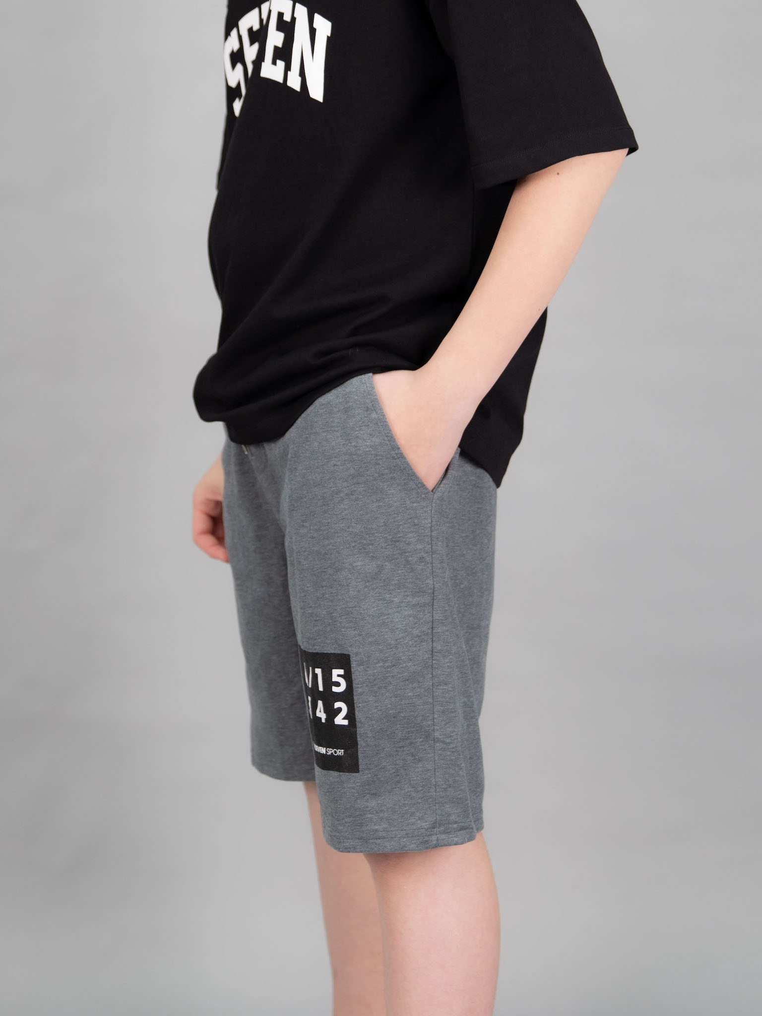 Quần short màu xám A/15.142_thumbnail_1