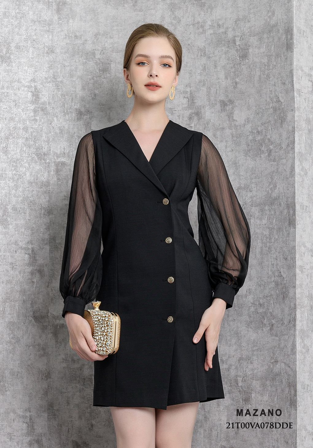 Đầm vest đen tay bồng cách điệu 21T00VA078DDE