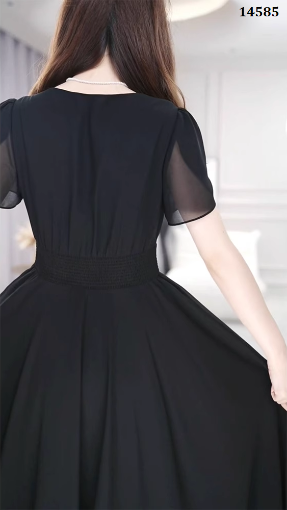 14585-Đầm đen xòe tay ngắn cổ V eo gấp ly ( voan, lót thun)_thumbnail_2