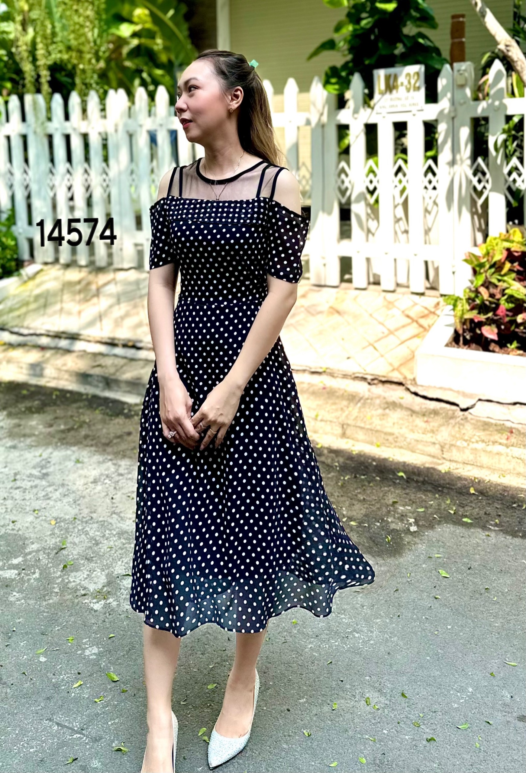 14574-Đầm voan  xòe  khoét vai chấm  bi (voan,lót)_thumbnail_0