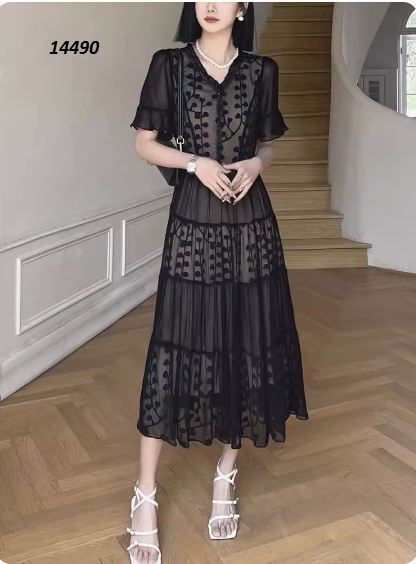 14490-Đầm xòe may tầng phối họa tiết dây leo in nổi_thumbnail_2