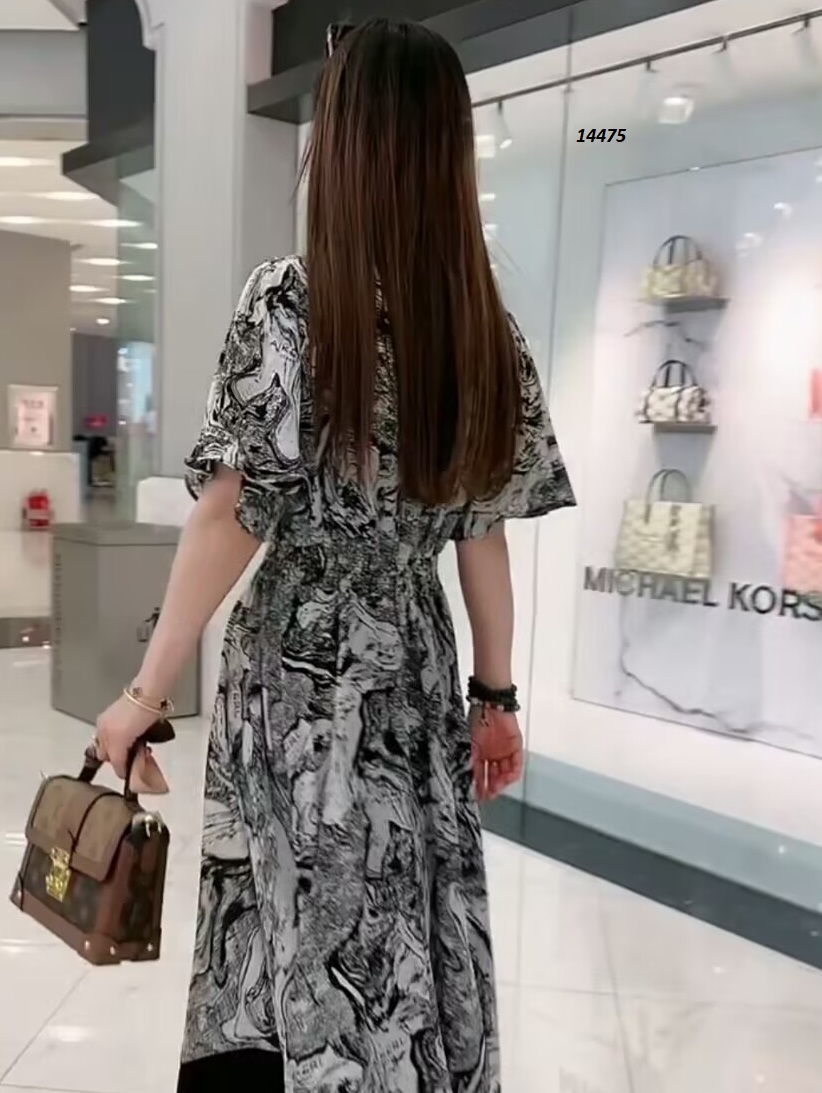 14475-Đầm xòe tà rộng họa tiết vòng tròn trắng đen _thumbnail_4
