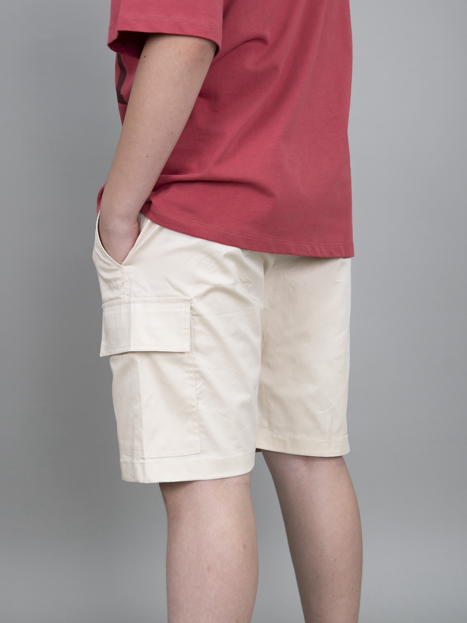 Quần short kaki túi hộp màu kem_thumbnail_1