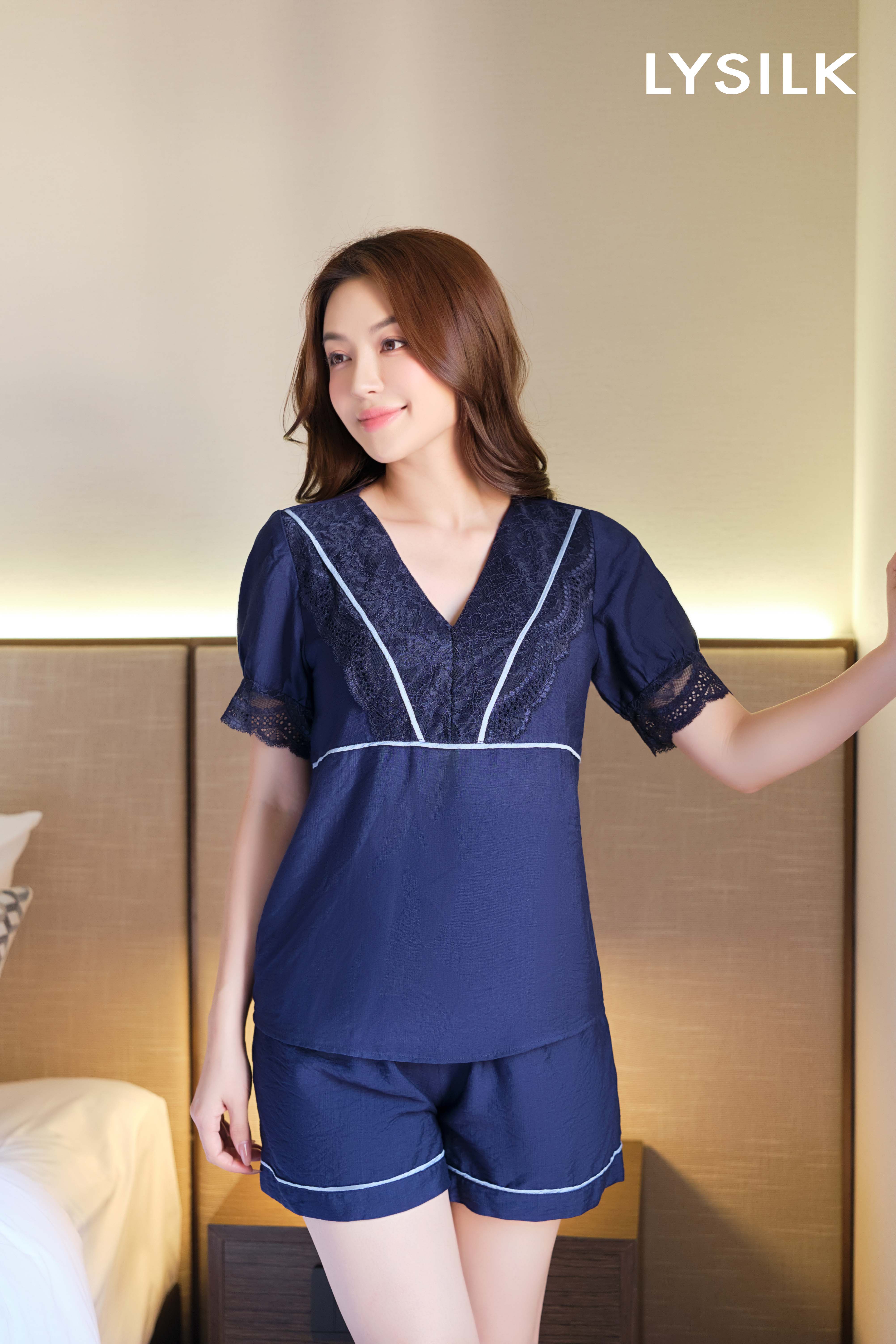 Bộ ngủ áo cộc tay, quần dài BN498