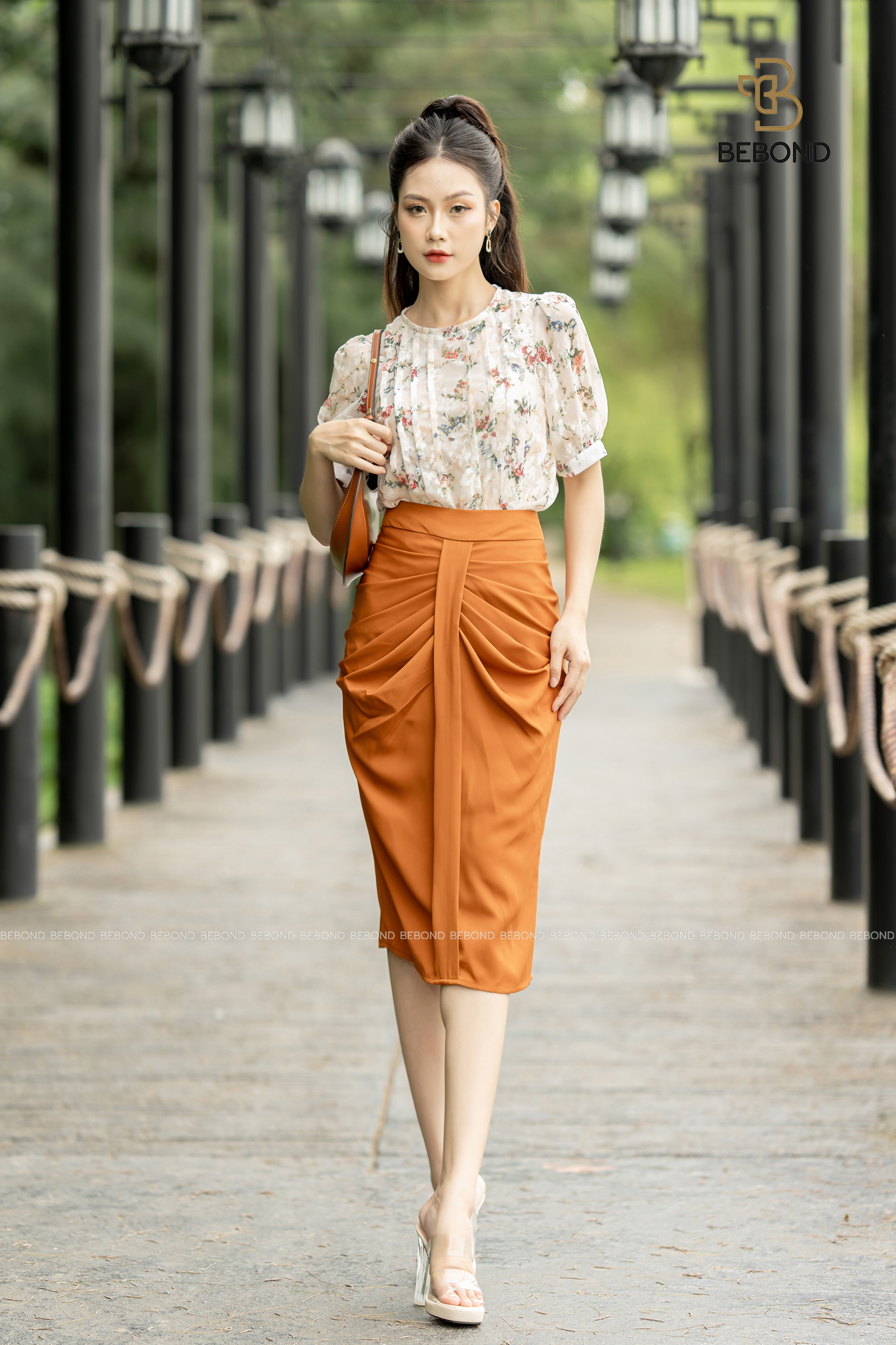 Áo sơ mi tơ tằm in hoa DORA