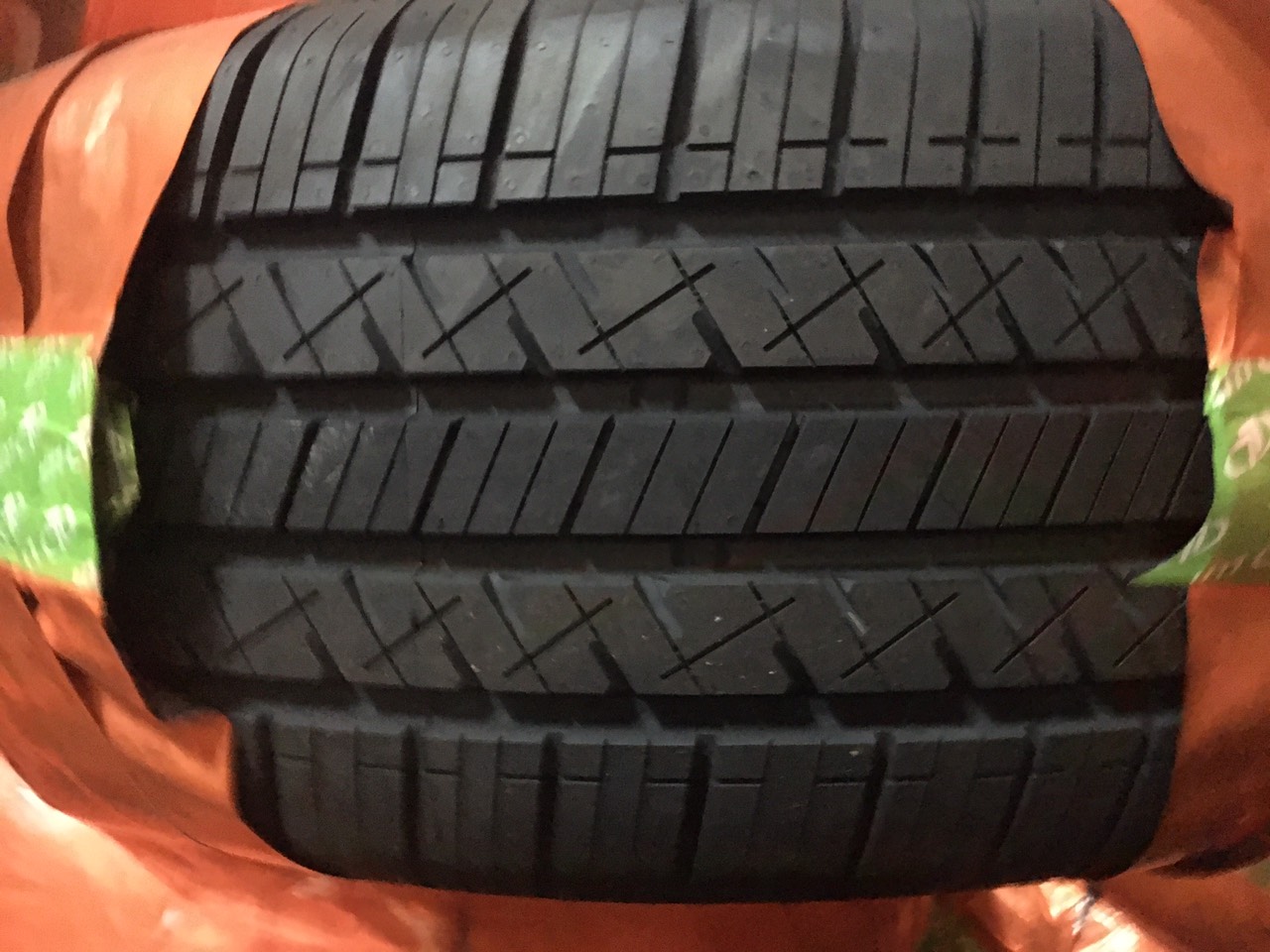 Lốp 255/65R17 LION SPORT 4×43 HP 110H LA