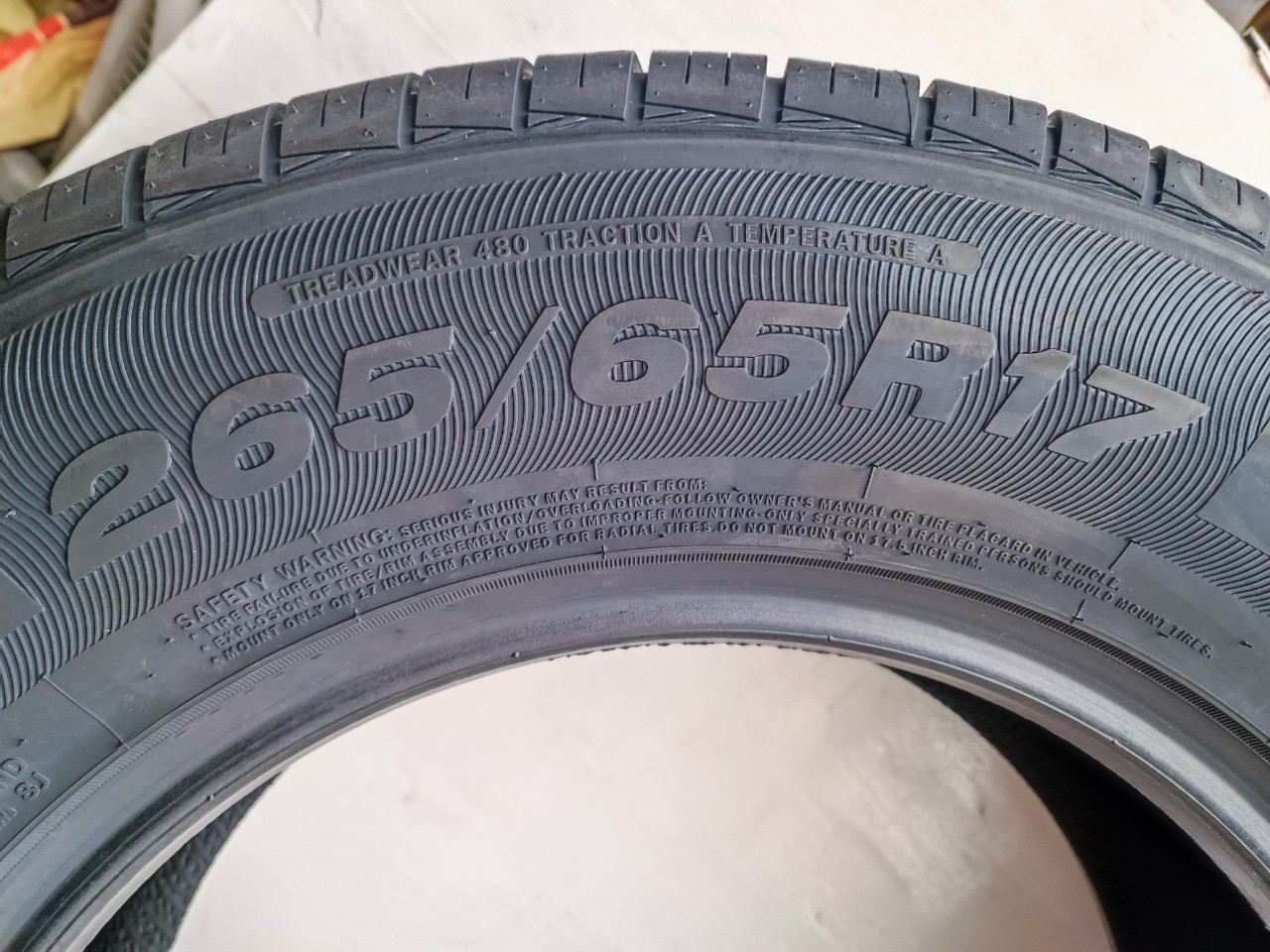 Lốp 265/65R17 LION SPORT 4×4 HP3 112H LA_thumbnail_1
