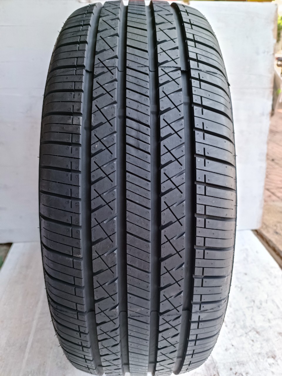 Lốp 255/65R17 LION SPORT 4×43 HP 110H LA_thumbnail_3