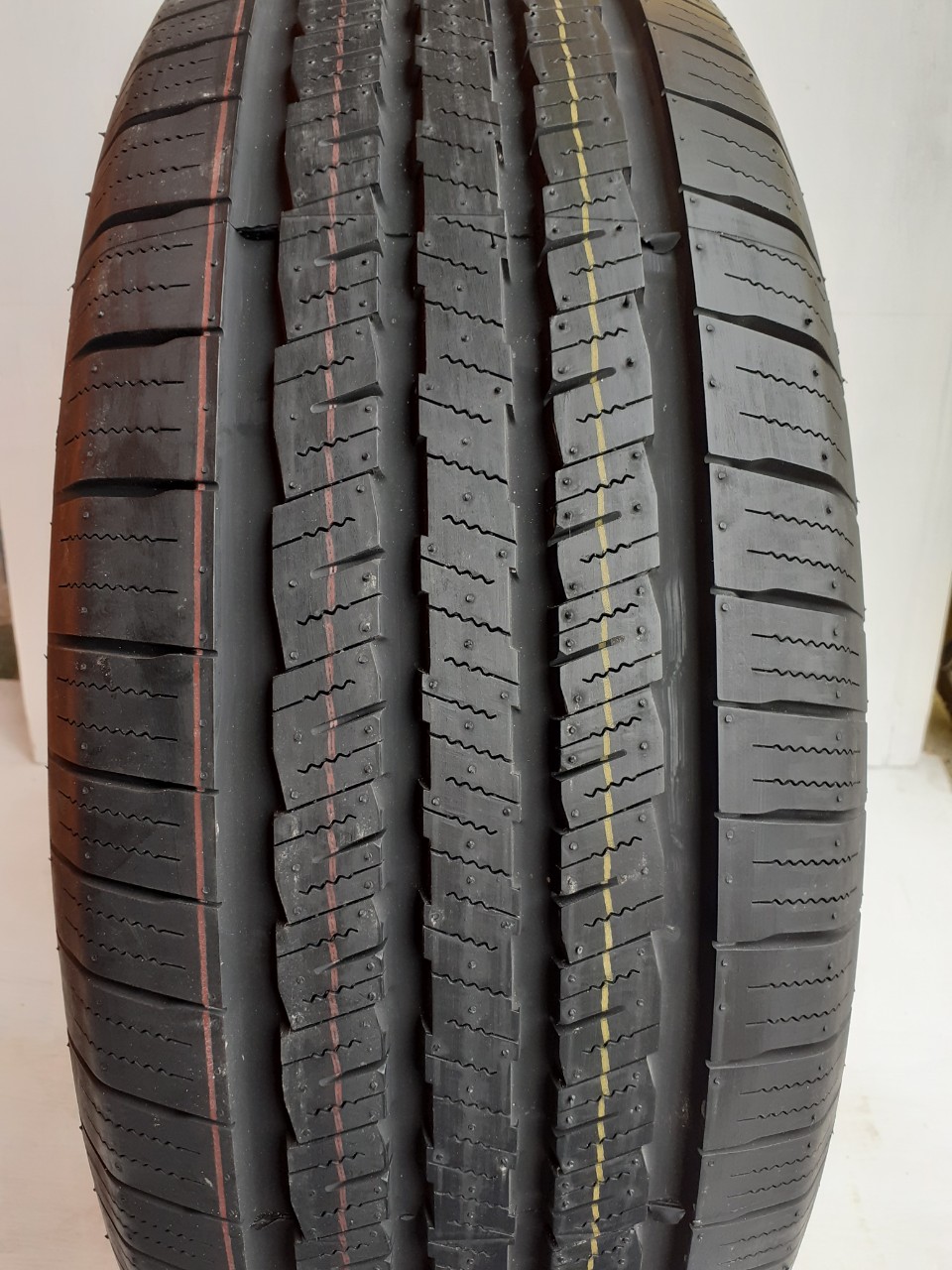 Lốp 275/65R17 LION SPORT H/T 119H XL LA ECE