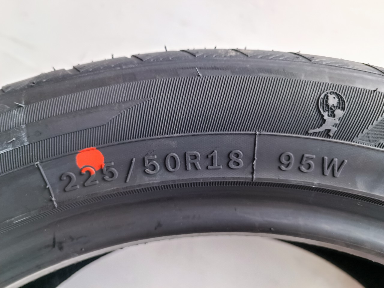 Lốp 225/50R18 FORCE UHP 95W ATLAS (HB) ECE CCC PCI VCM_thumbnail_4