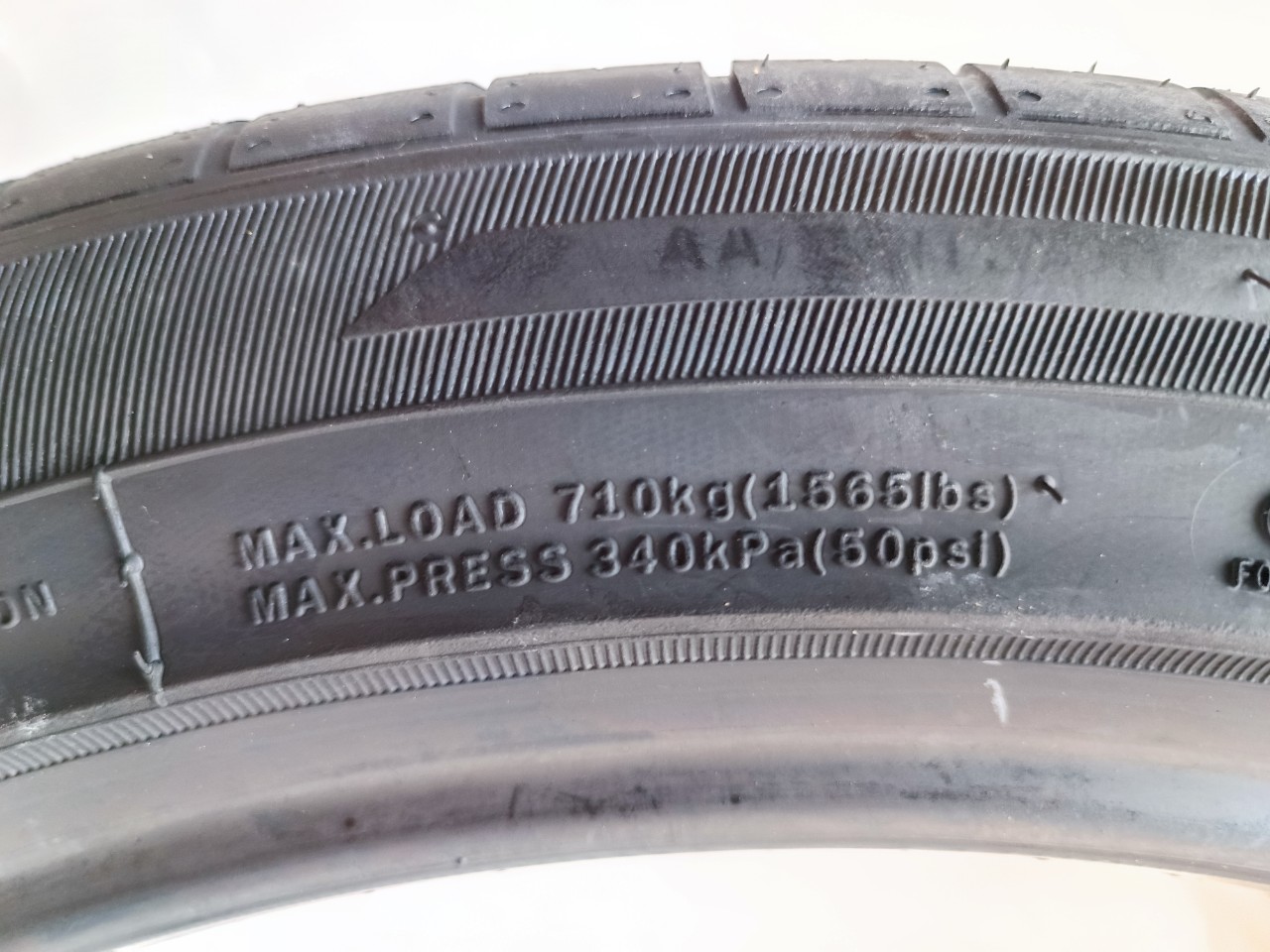 Lốp 225/45R19 FORCE UHP 96Y XL AT_thumbnail_4