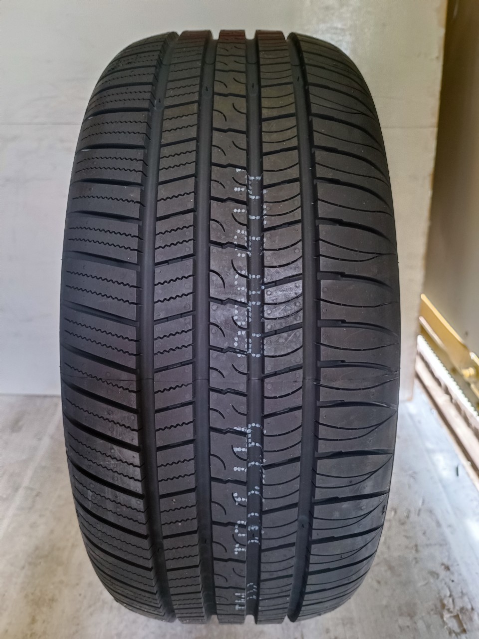 Lốp 235/60R17 FORCE HP 102H AT PCI_thumbnail_2