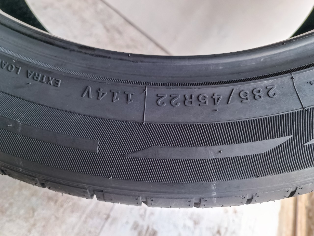 Lốp 285/45R22 FORCE UHP 114V_thumbnail_3