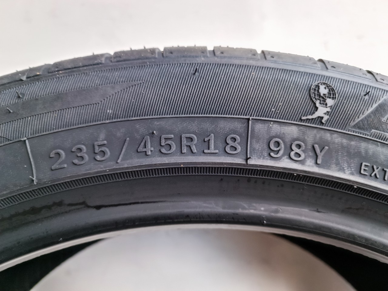 Lốp 235/45R18 FORCE UHP 98Y XL AT (HB) ECE PCI VCM_thumbnail_2