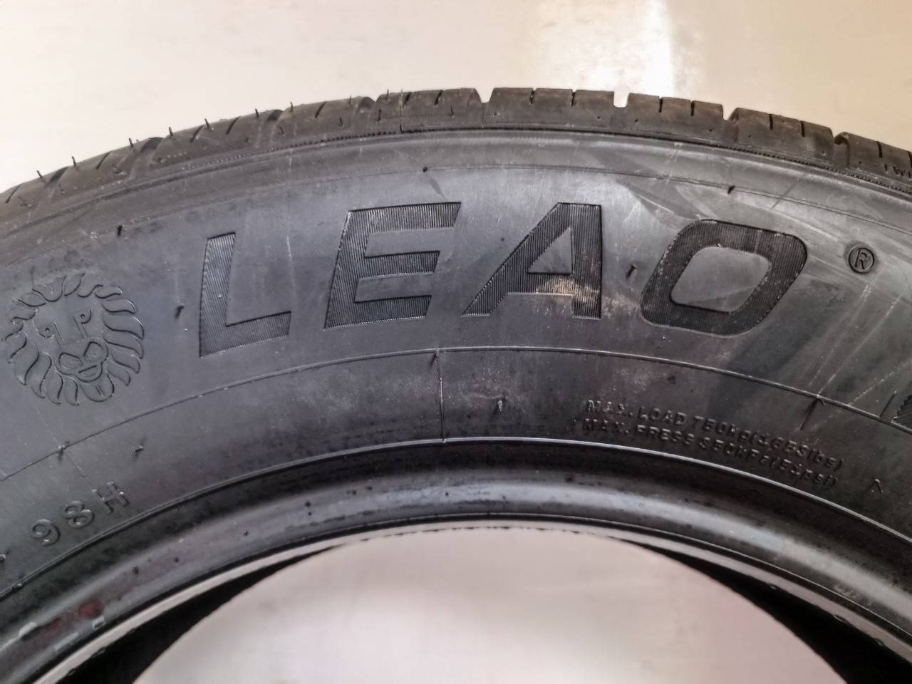 Lốp 225/55R18 LION SPORT HP3 98H LA_thumbnail_2