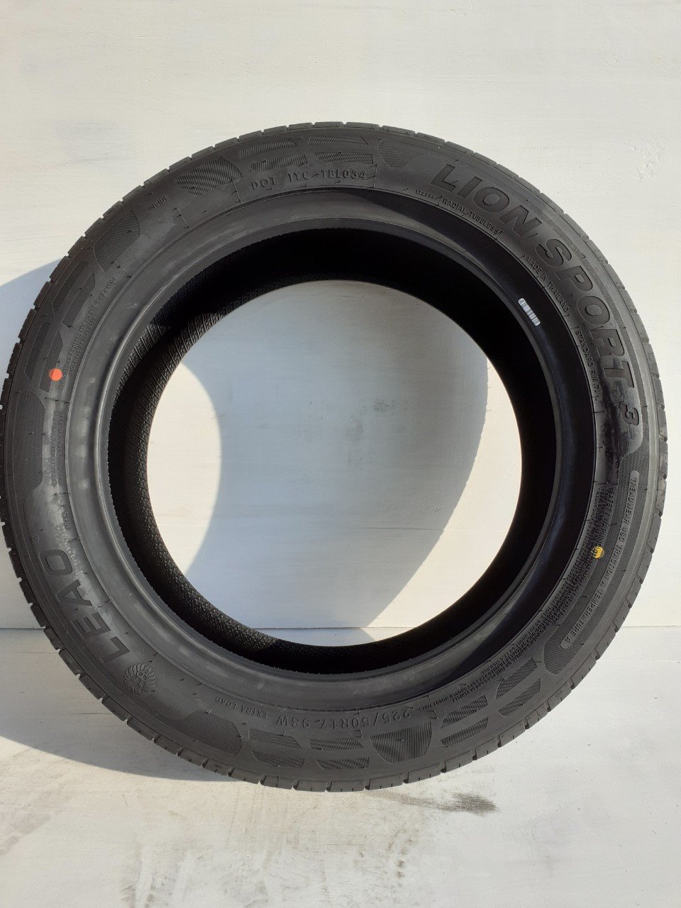 Lốp 225/50R17 LION SPORT 3 98W LA_thumbnail_1