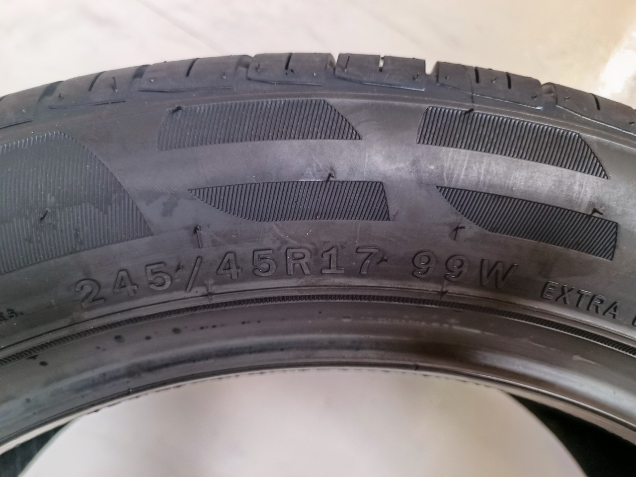 Lốp 245/40R18 LION SPORT 3 97W LA_thumbnail_2