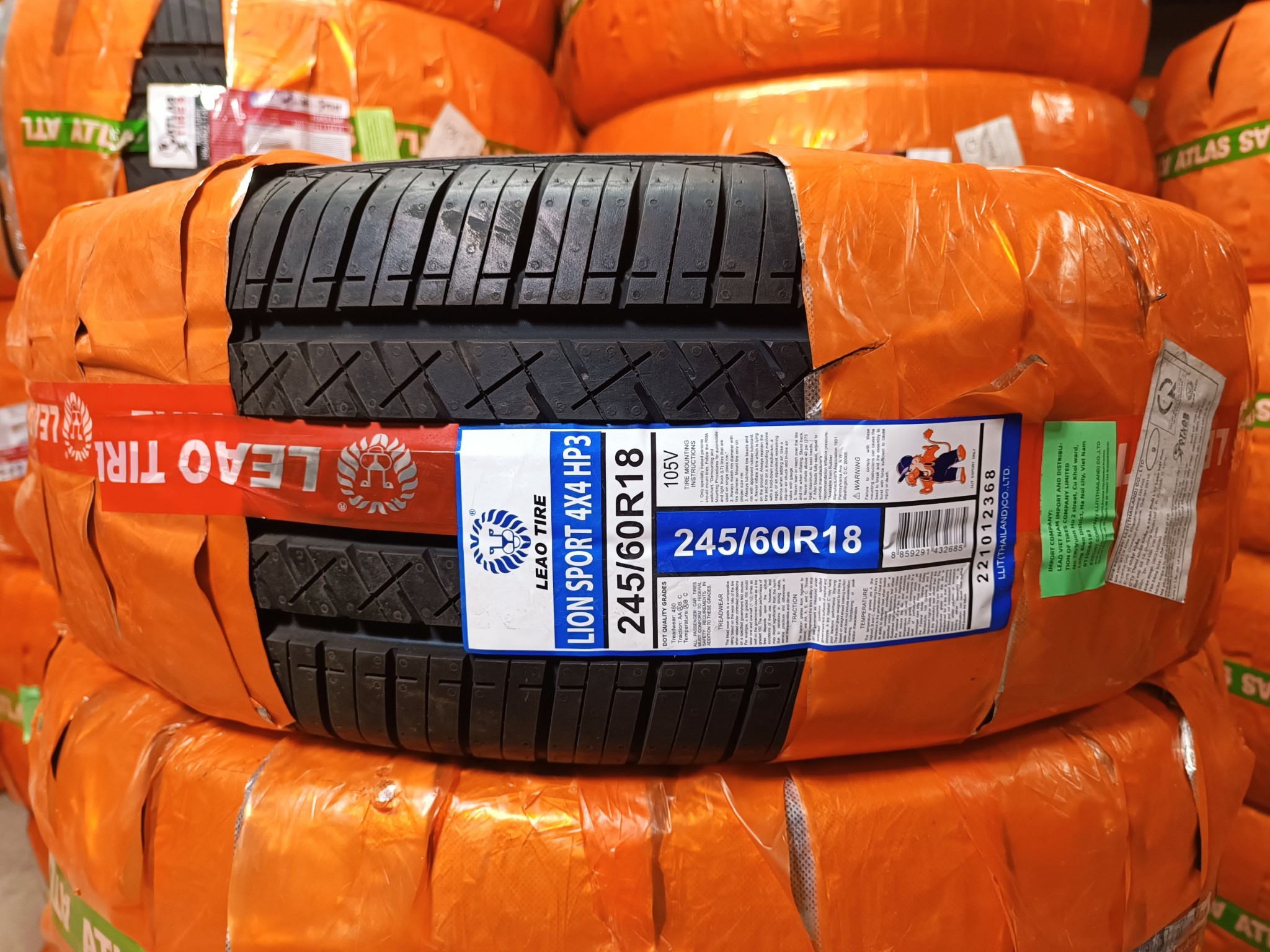 Lốp 245/60R18 LION SPORT 4×4 HP3 105V LA