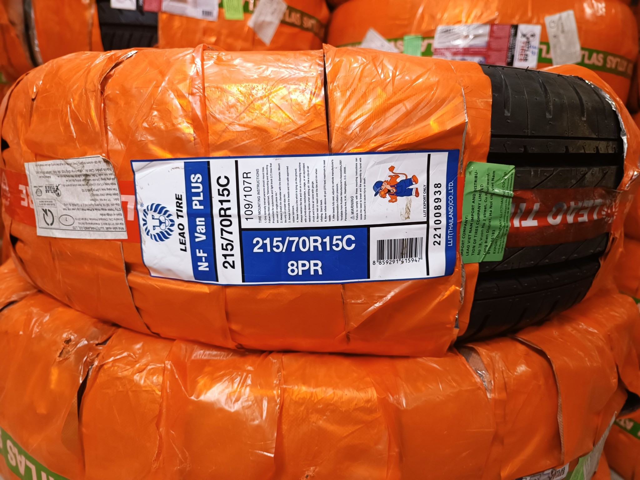 Lốp 215/70R15C 8PR N-F Van PLUS 109/107R LA PCI