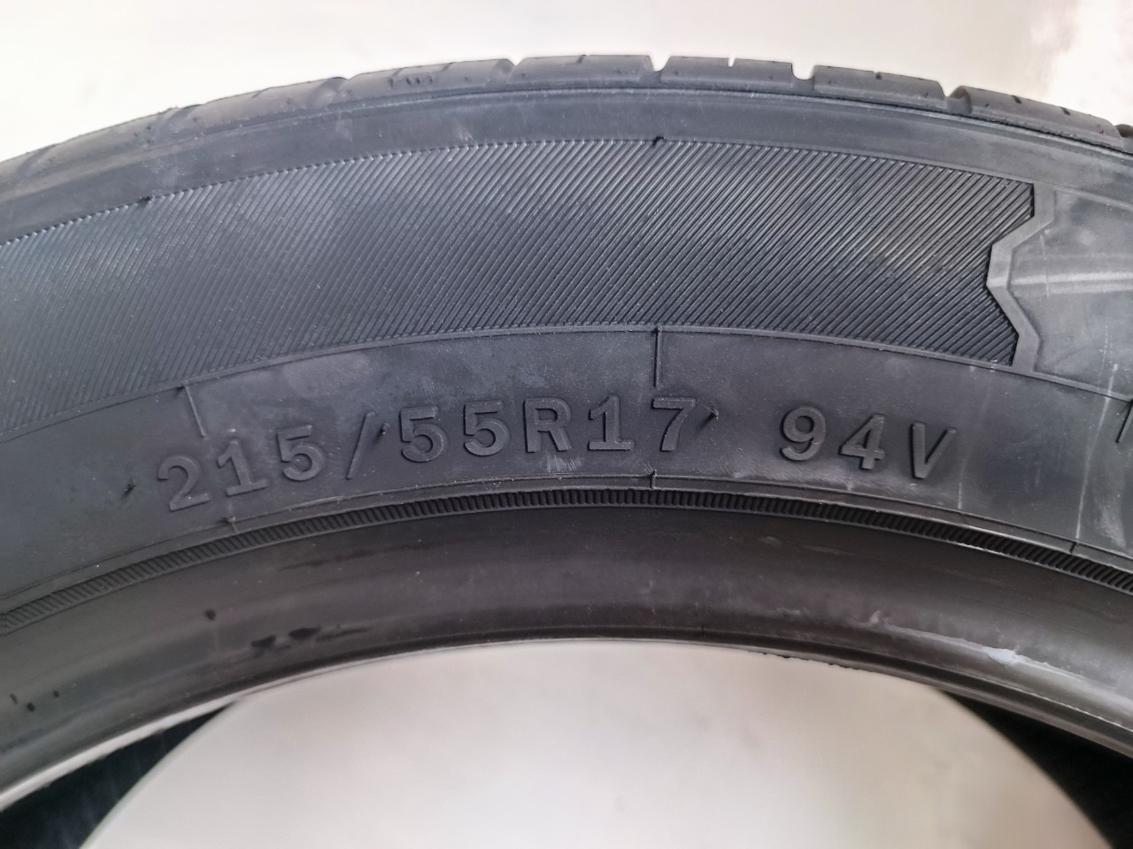 Lốp 215/55R17 LION SPORT HP3 94V LA (HB) PCI_thumbnail_4