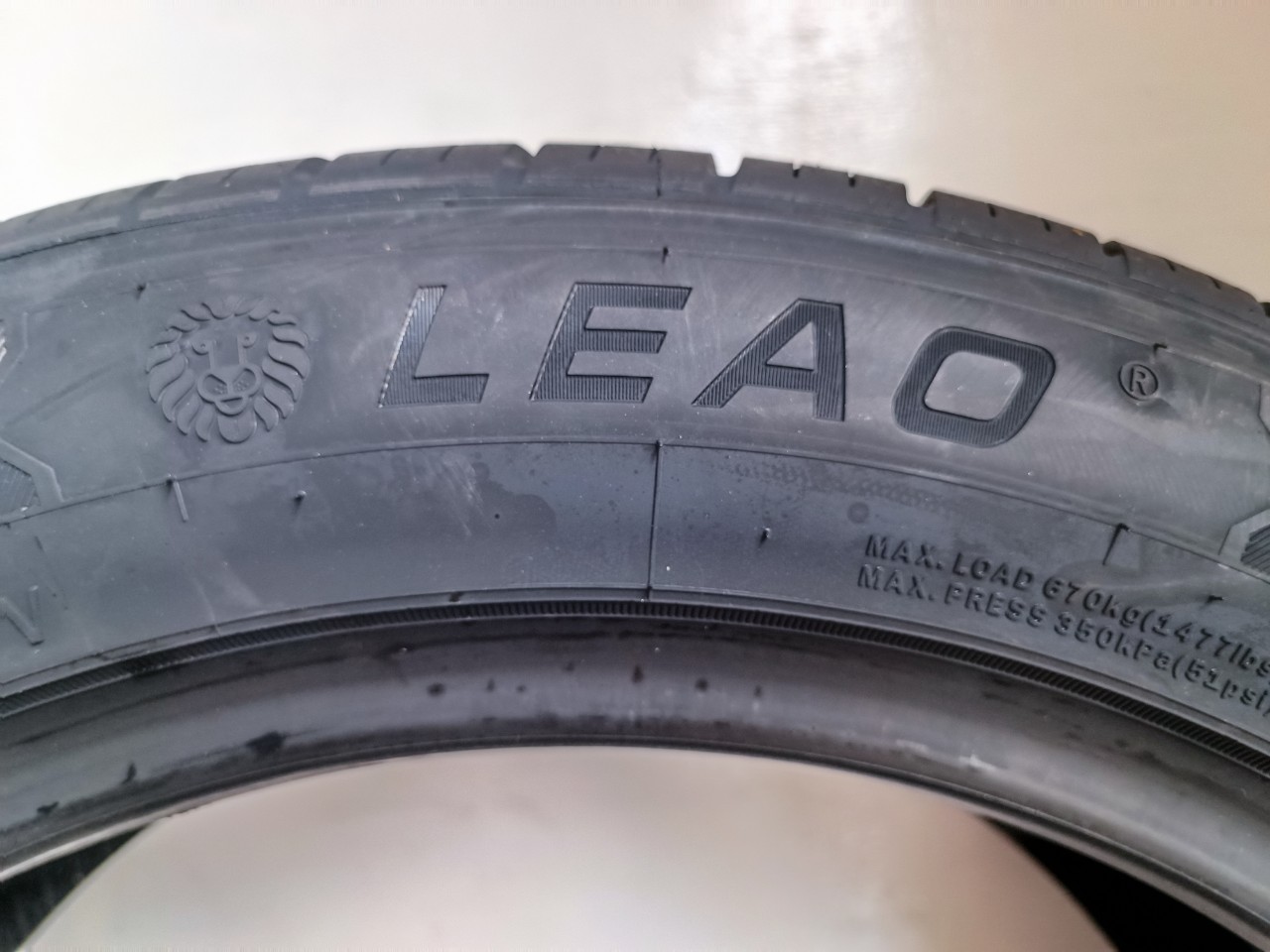 Lốp 215/55R17 LION SPORT HP3 94V LA (HB) PCI_thumbnail_3