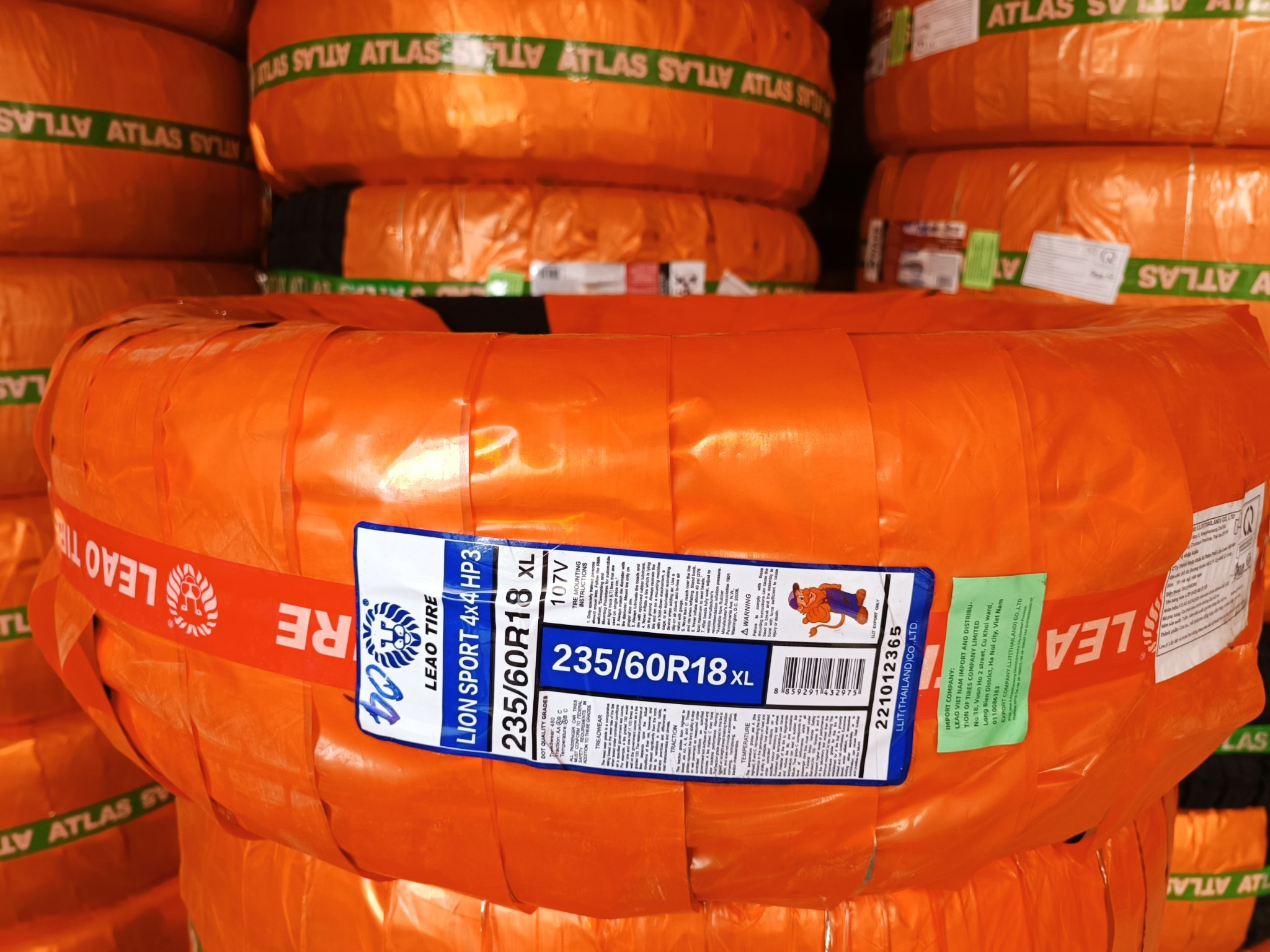 Lốp 235/60R18 LION SPORT 4×4 HP3 107V XL LA