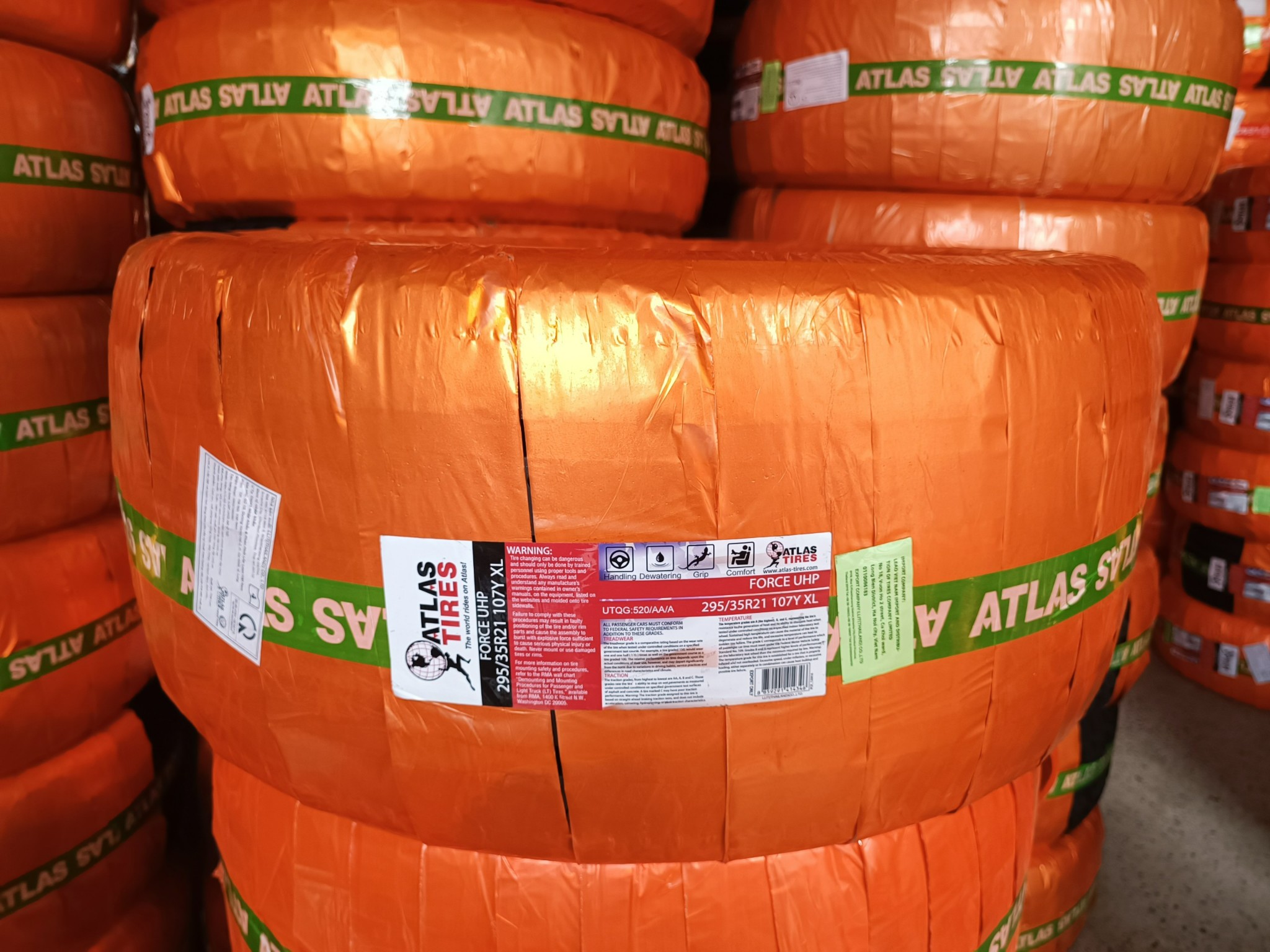 Lốp 295/35R21 FORCE UHP 107Y XL AT VCM