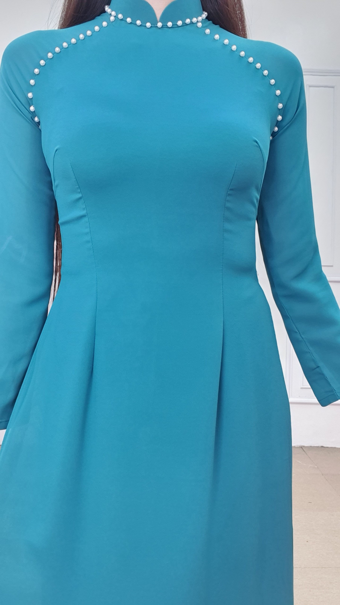 A2672 áo dài truyền thống chiffong bốn tà xanh Ngọc đậm
