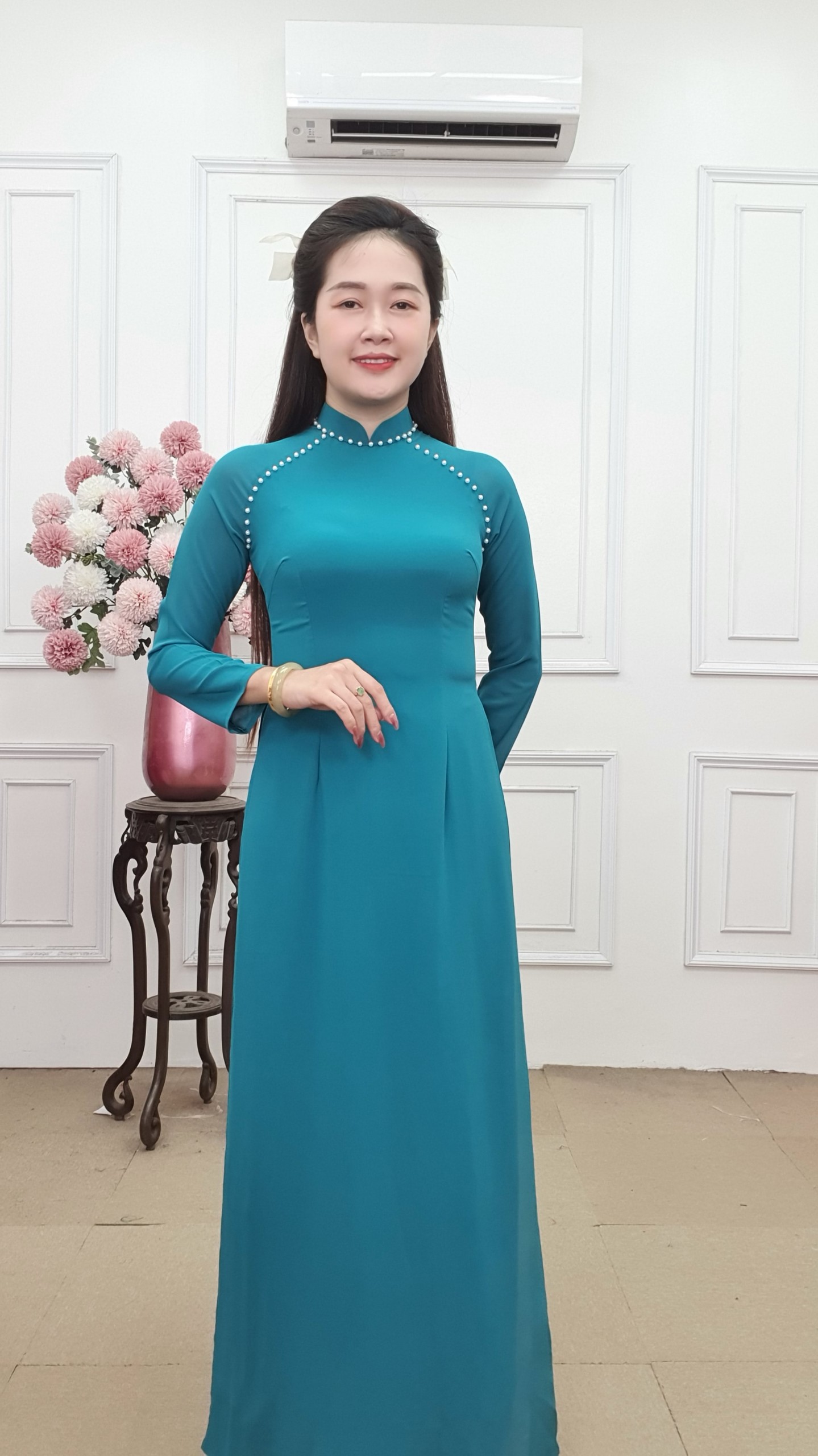 A2672 áo dài truyền thống chiffong bốn tà xanh Ngọc đậm