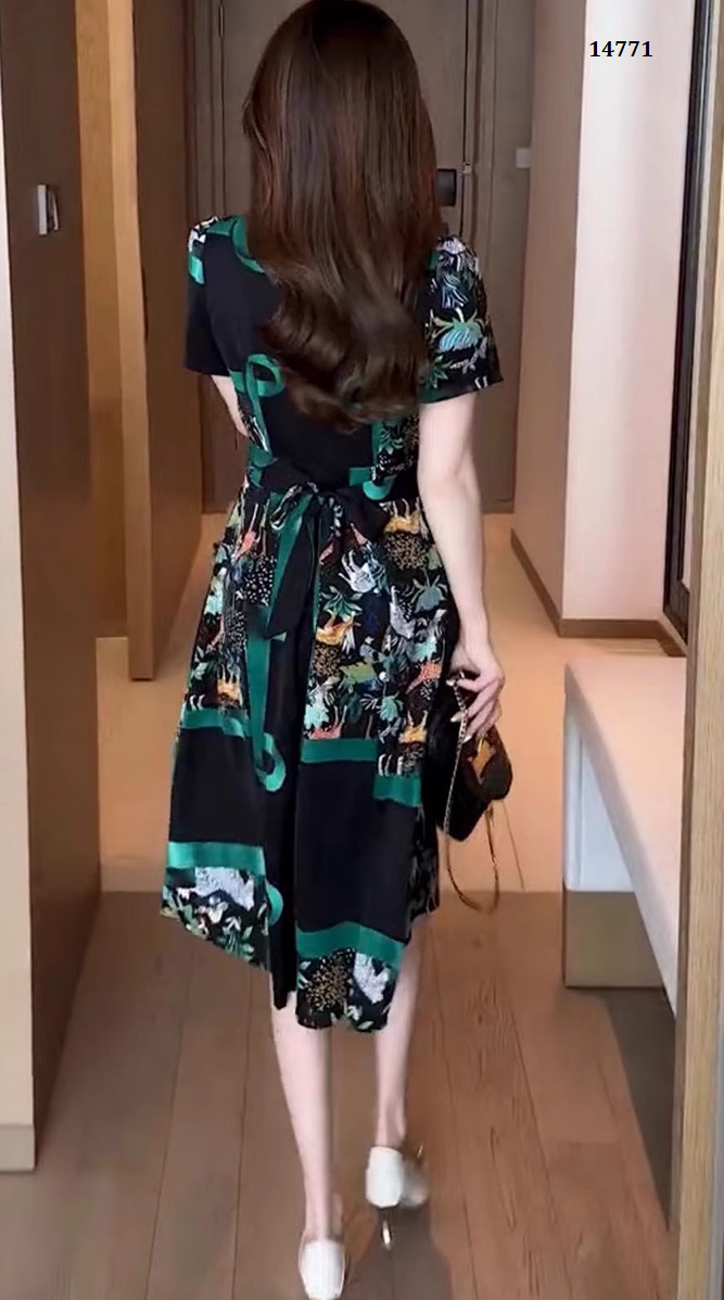14771-Đầm xòe cổ bẻ họa tiết xanh lập thể  ( lụa mango)_thumbnail_2