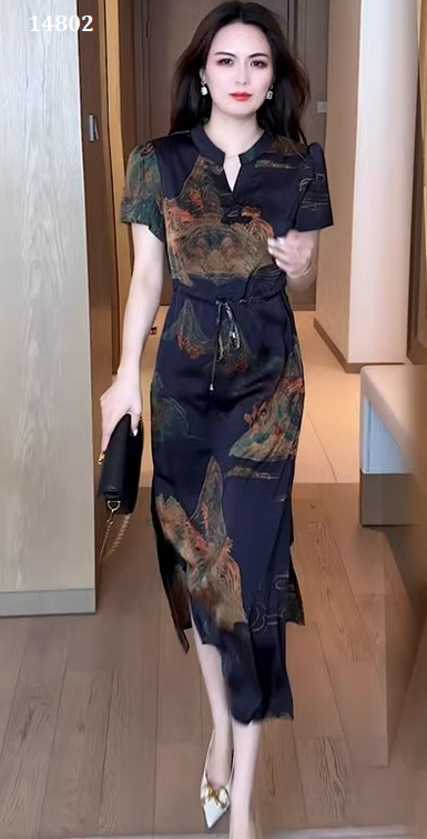 14802-Đầm suông eo  thắt dây cổ tàu cách điệu ( lụa mango)_thumbnail_3