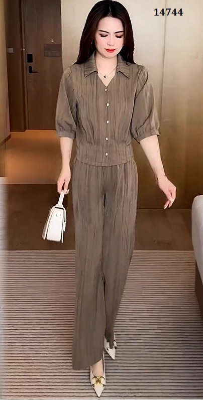 14744-Set áo  quần dài  màu nâu ( lụa  đũi kẻ sọc)_thumbnail_0