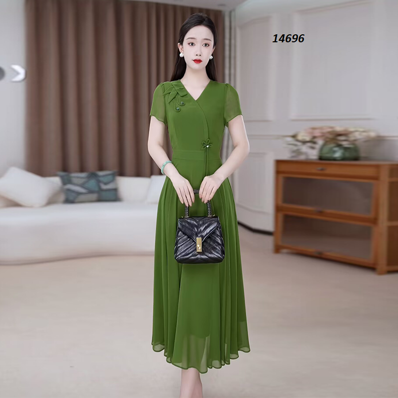 14696-Đầm xòe màu xanh lá gắn hoa một bên vai (voan kèm lót) 14696_thumbnail_2