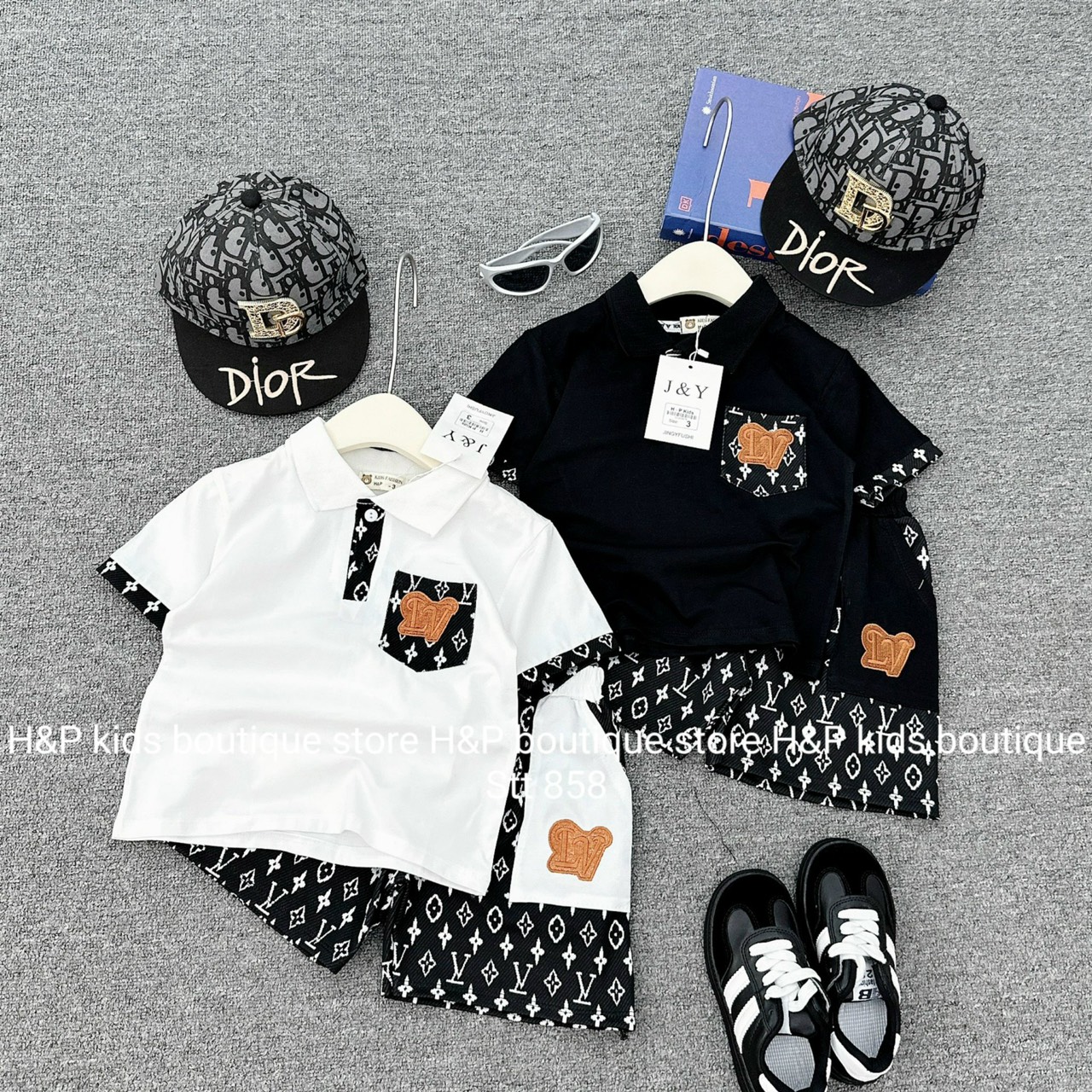 K31 BỘ POLO TÚI LV ĐEN TRẮNG KÈM MŨ- A117.1379