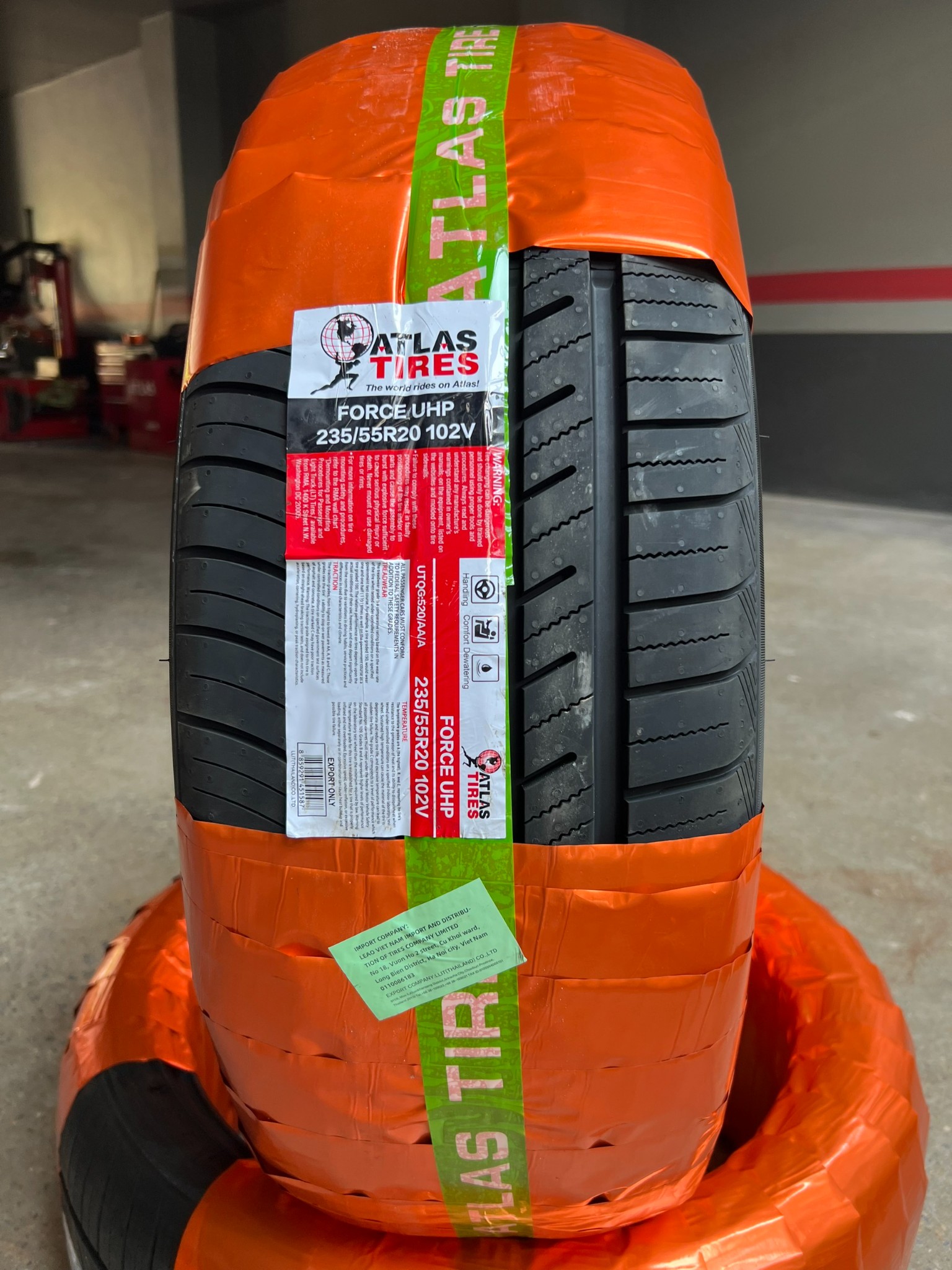 Lốp 235/55R20 FORCE UHP 102V AT(HB)ECE PCI P-Trial_thumbnail_1