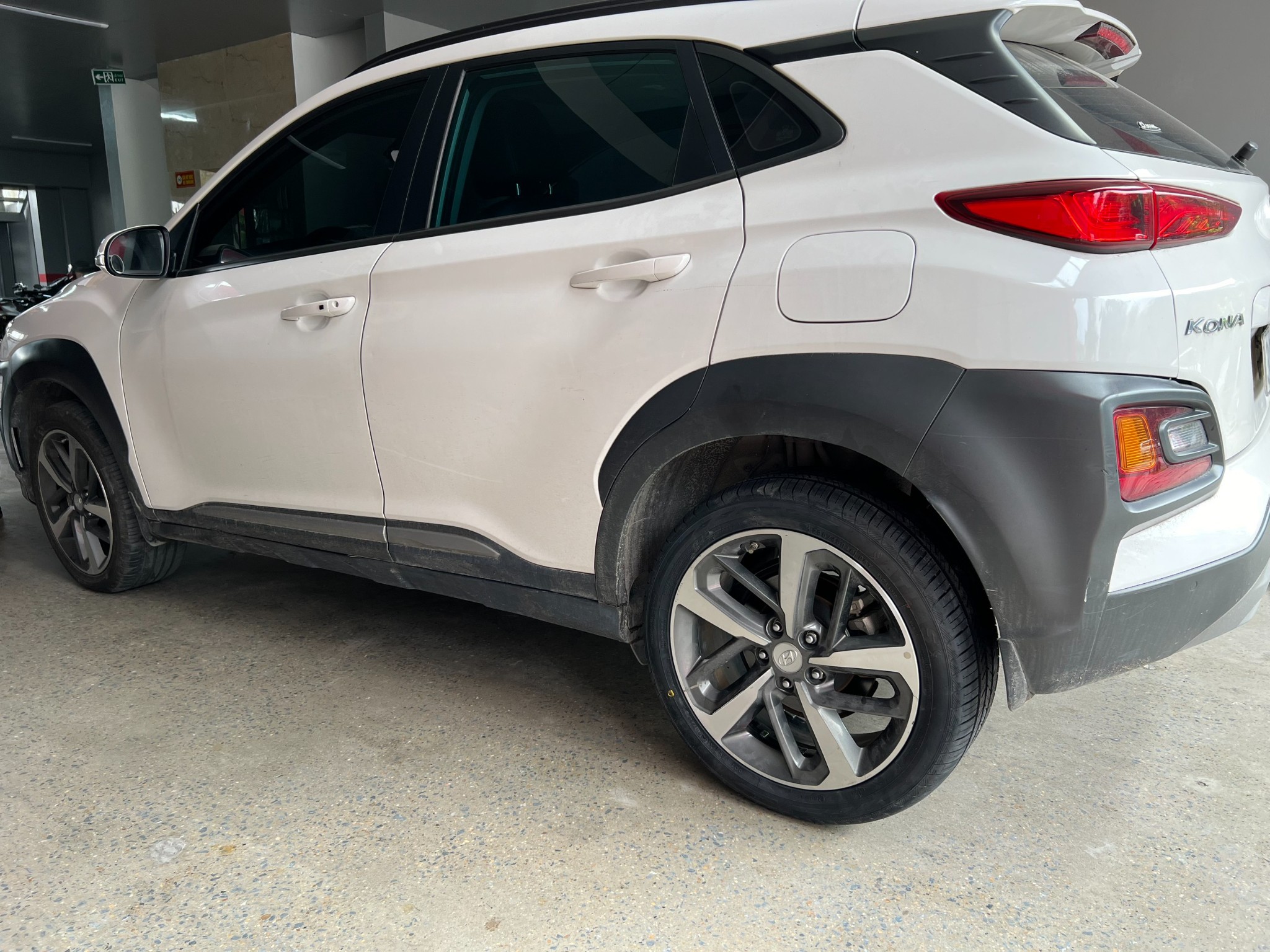 Lốp 235/45R18 FORCE UHP 98Y XL AT (HB) ECE PCI VCM_thumbnail_5