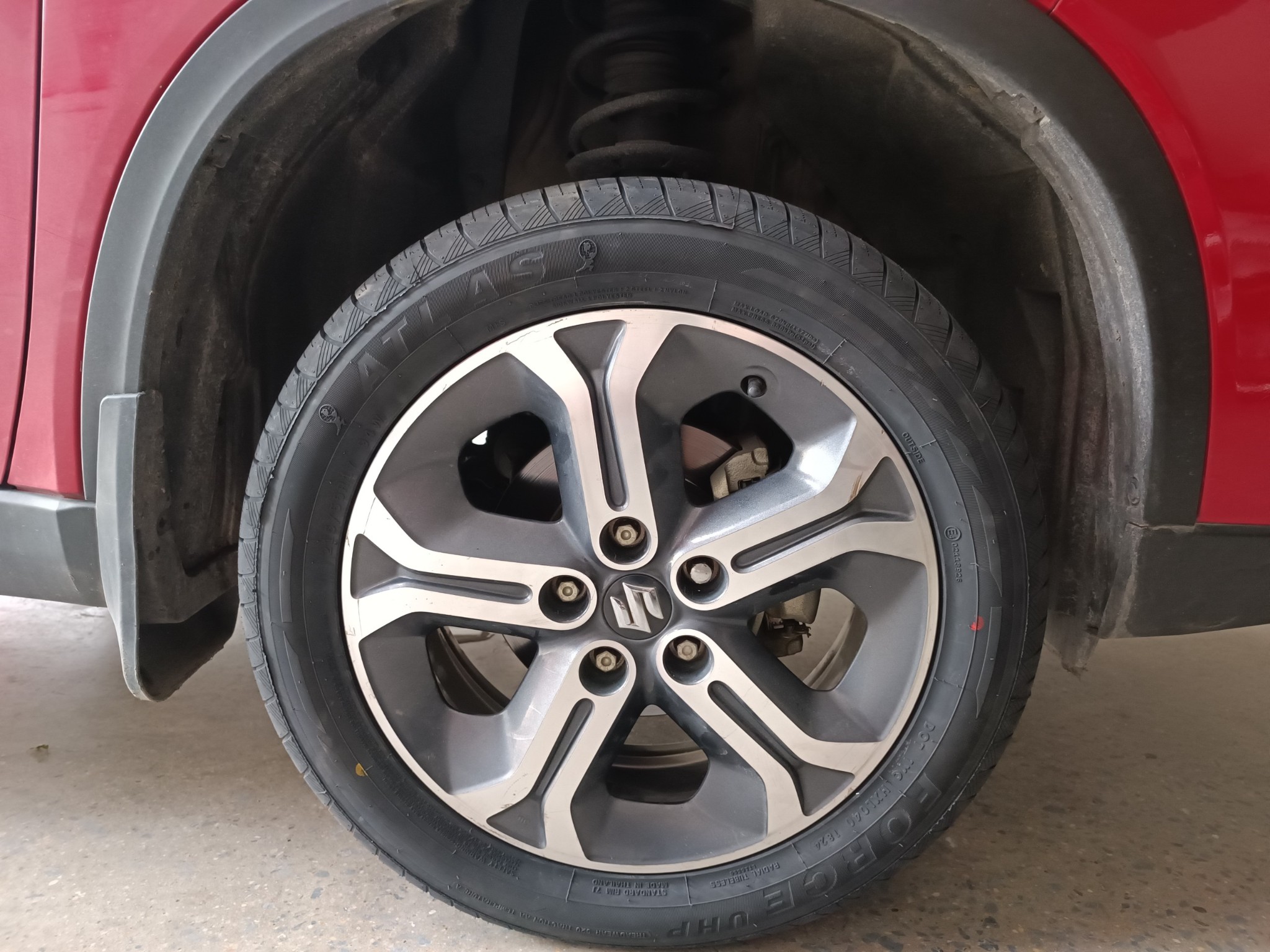 Lốp 215/55R17 FORCE UHP 94W AT PCI_thumbnail_8