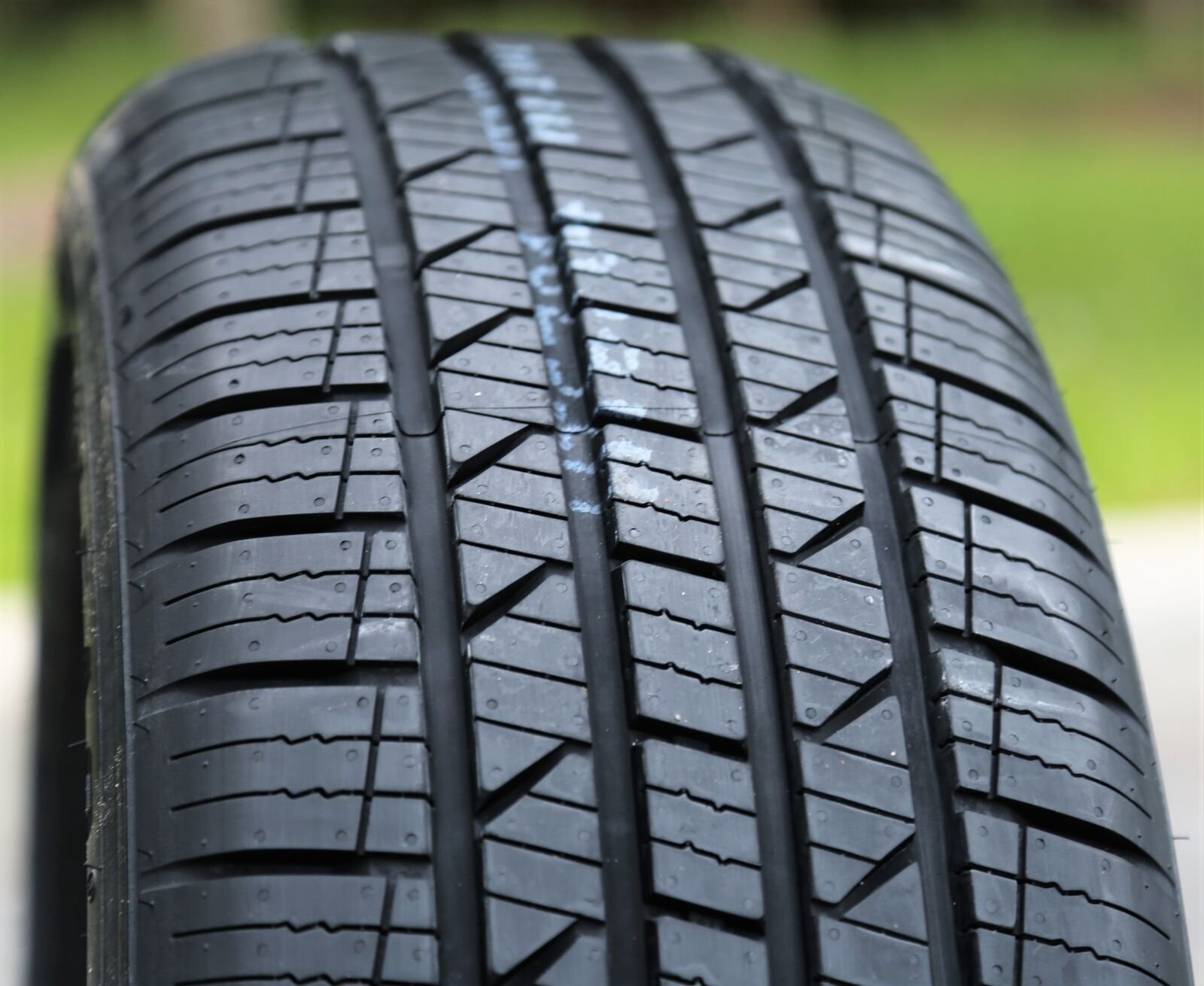 Lốp 235/65R16 LION SPORT HP3 103H LA_thumbnail_1
