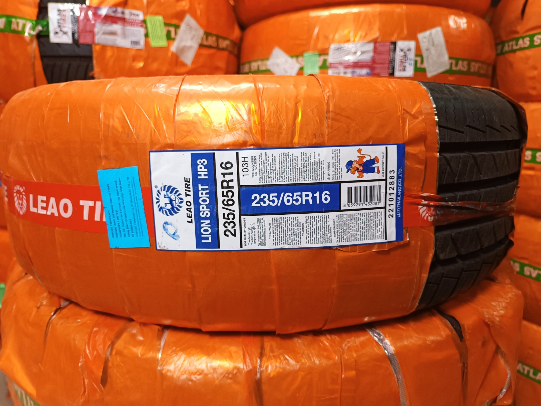 Lốp 235/65R16 LION SPORT HP3 103H LA